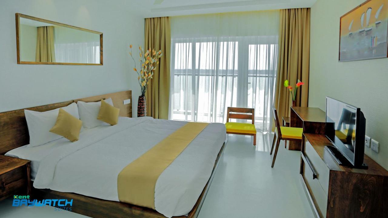 Kent Baywatch Suites Kochi Екстериор снимка